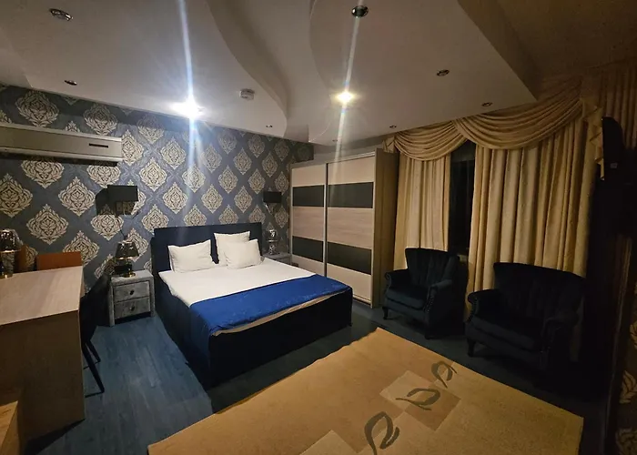 Deluxe Zimmer mit Kingsize-Bett